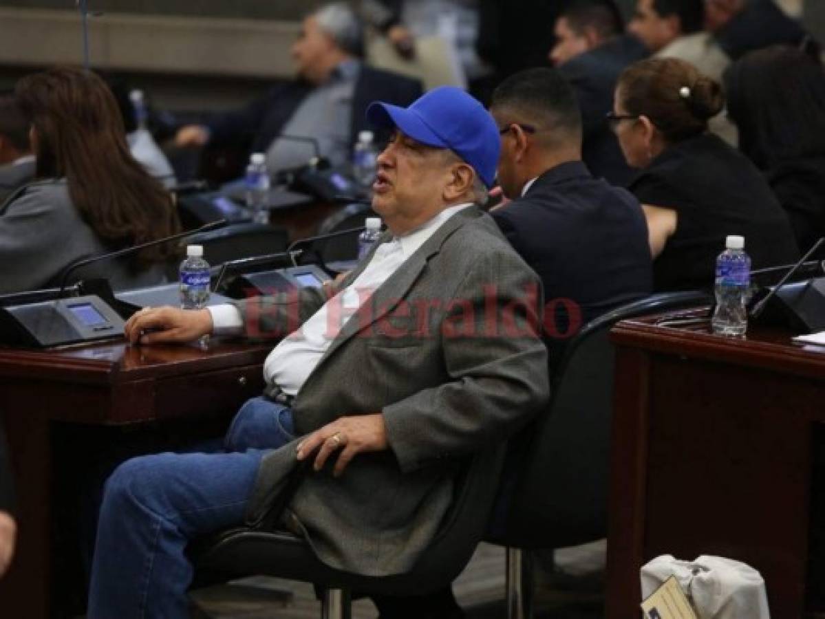 Así se reincorporó Celín Discua a las sesiones del Congreso Nacional tras el caso Pandora