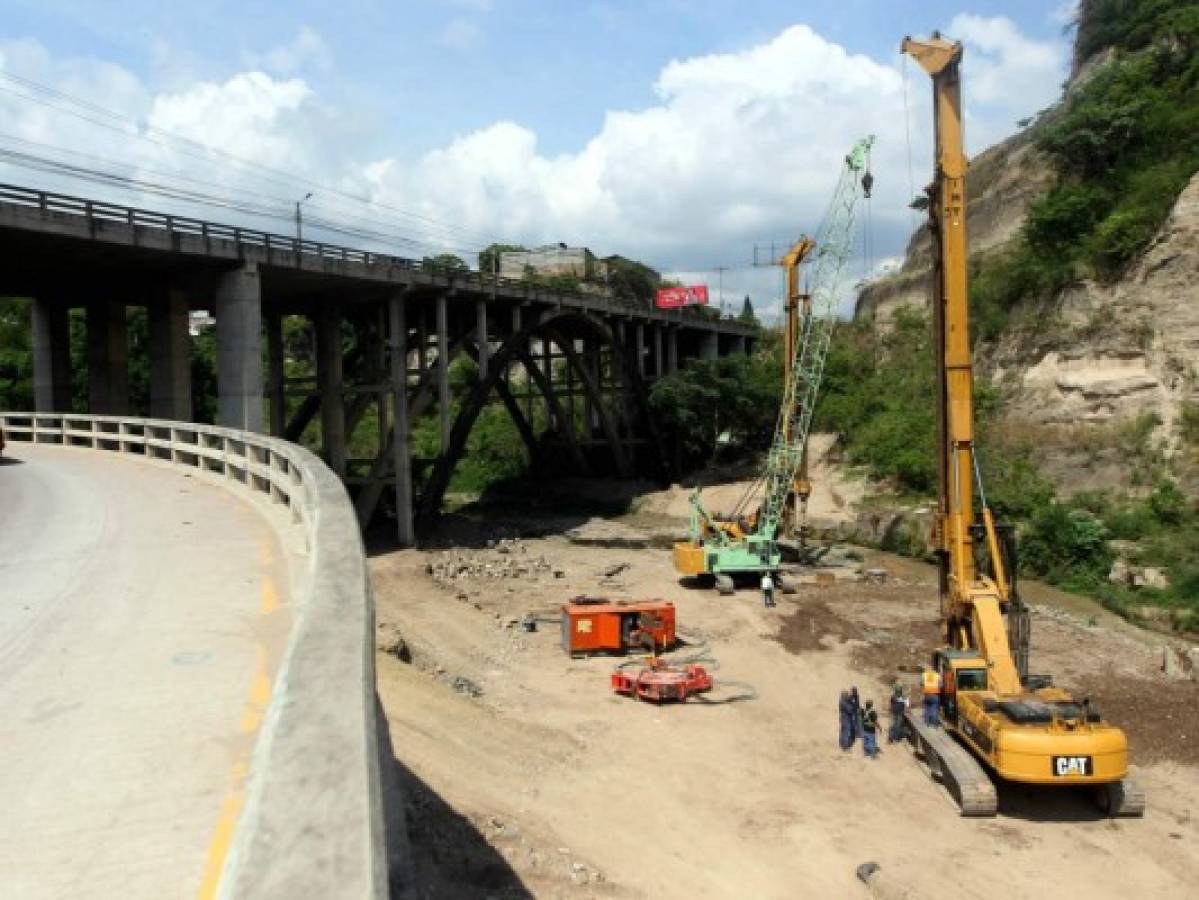 En un 10% avanzan las obras de la vía rápida sobre el río Choluteca