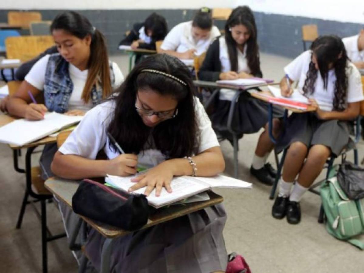 Maestros hondureños aceptan nuevo sistema de evaluación