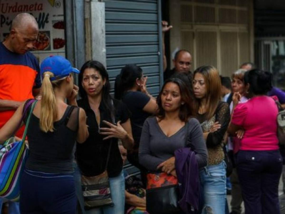Estampida deja 17 muertos tras estallar una bomba lacrimógena en una fiesta en Caracas