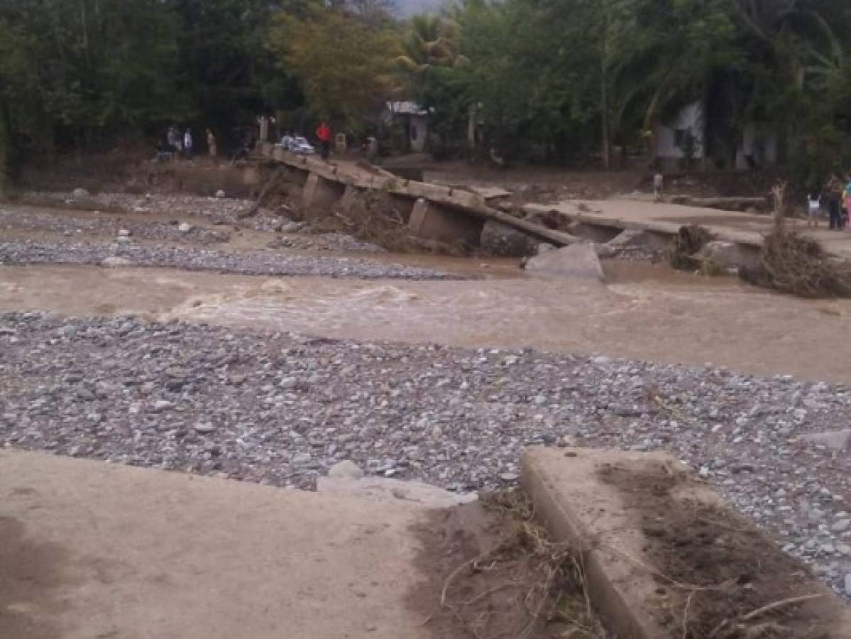 Fuertes lluvias dejaron incomunicada y sin energía a Catacamas