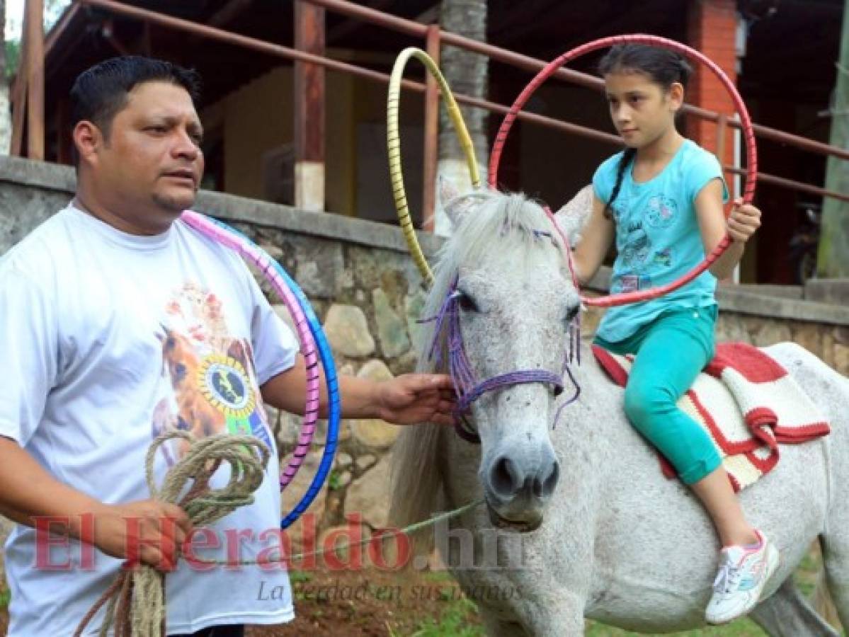 La nobleza de los animales al servicio de la salud de los hondureños