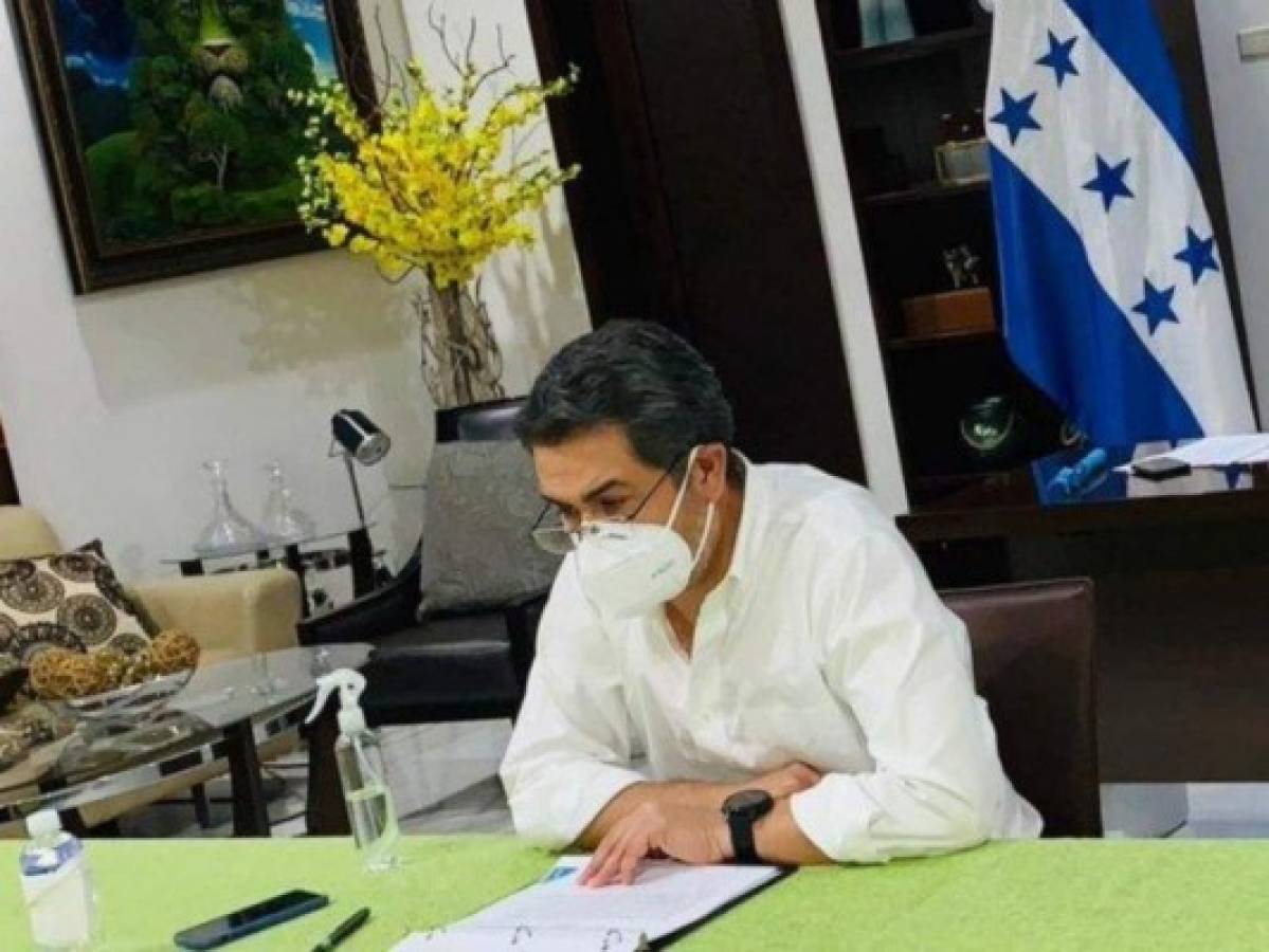 Presidente Juan Orlando Hernández anuncia que ya no tiene covid-19