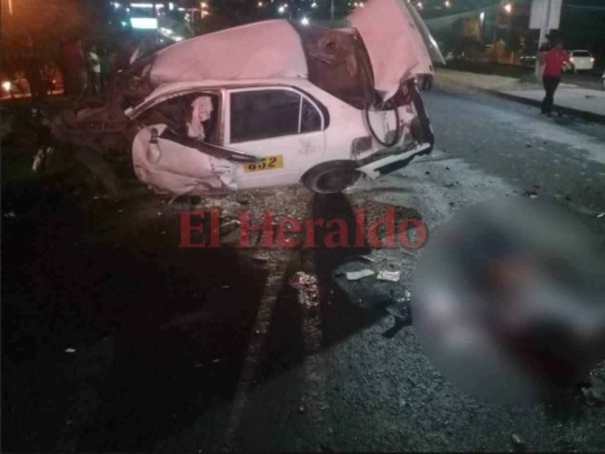 Dos personas mueren en el anillo periférico tras fatal accidente de tránsito