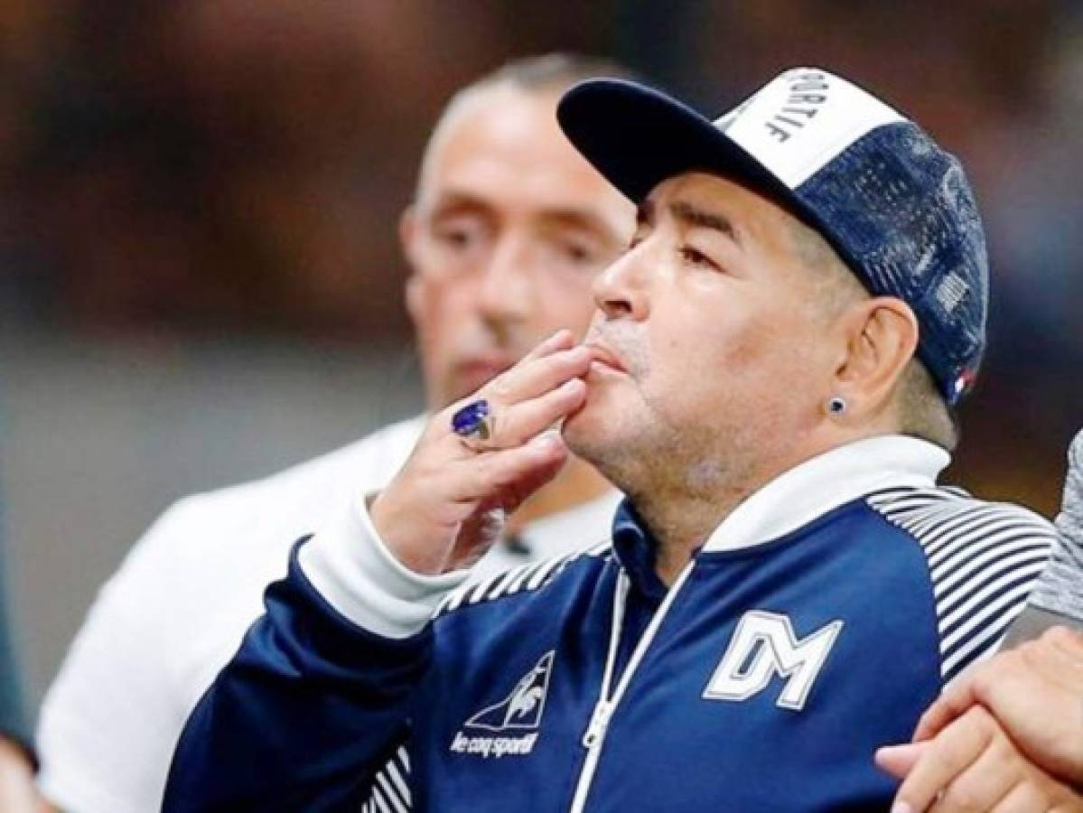 Declara ante fiscalía argentina primer sospechoso en muerte de Maradona