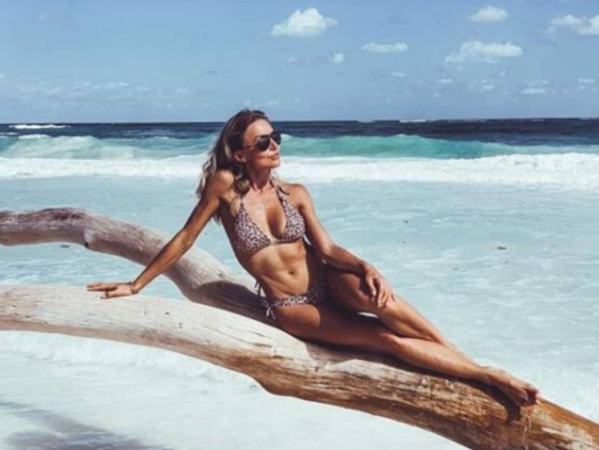Angelique Boyer sorprende a seguidores con sensual foto en la playa