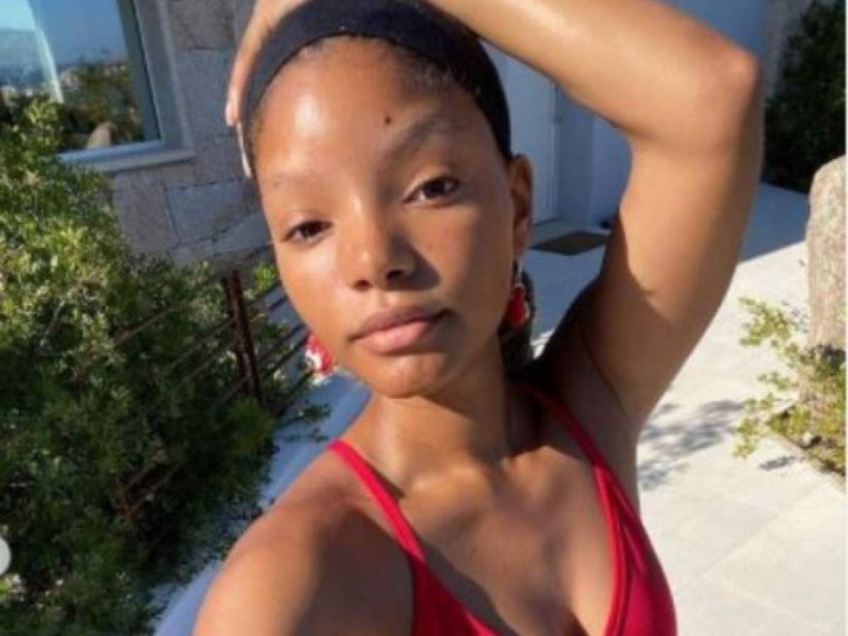 Halle Bailey comparte primera foto como Ariel de La Sirenita