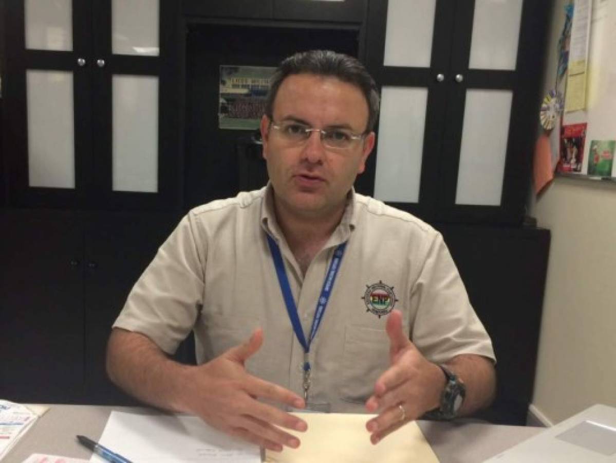 Leo Castellón: No hubo tiempo para concesionar tres aeropuertos