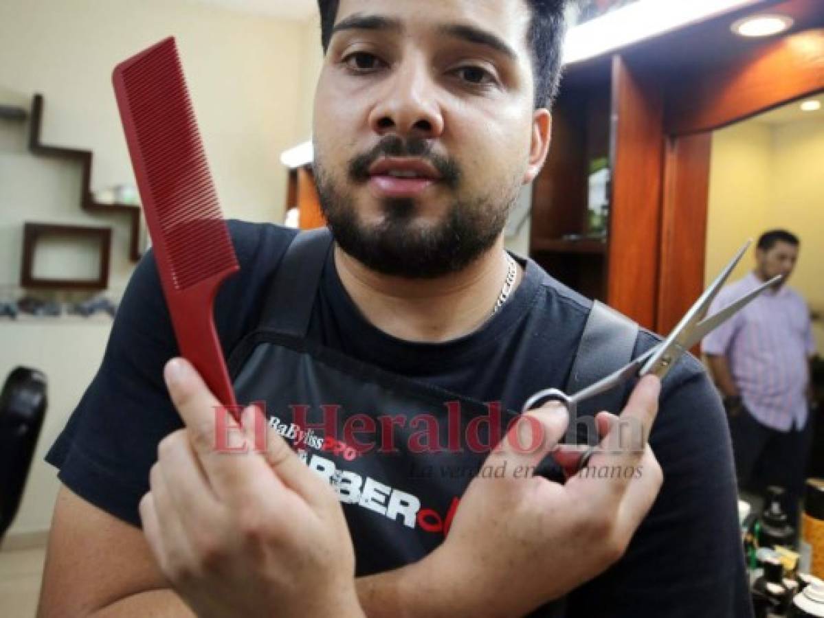 Axel Cambar, el barbero de las estrellas en Honduras