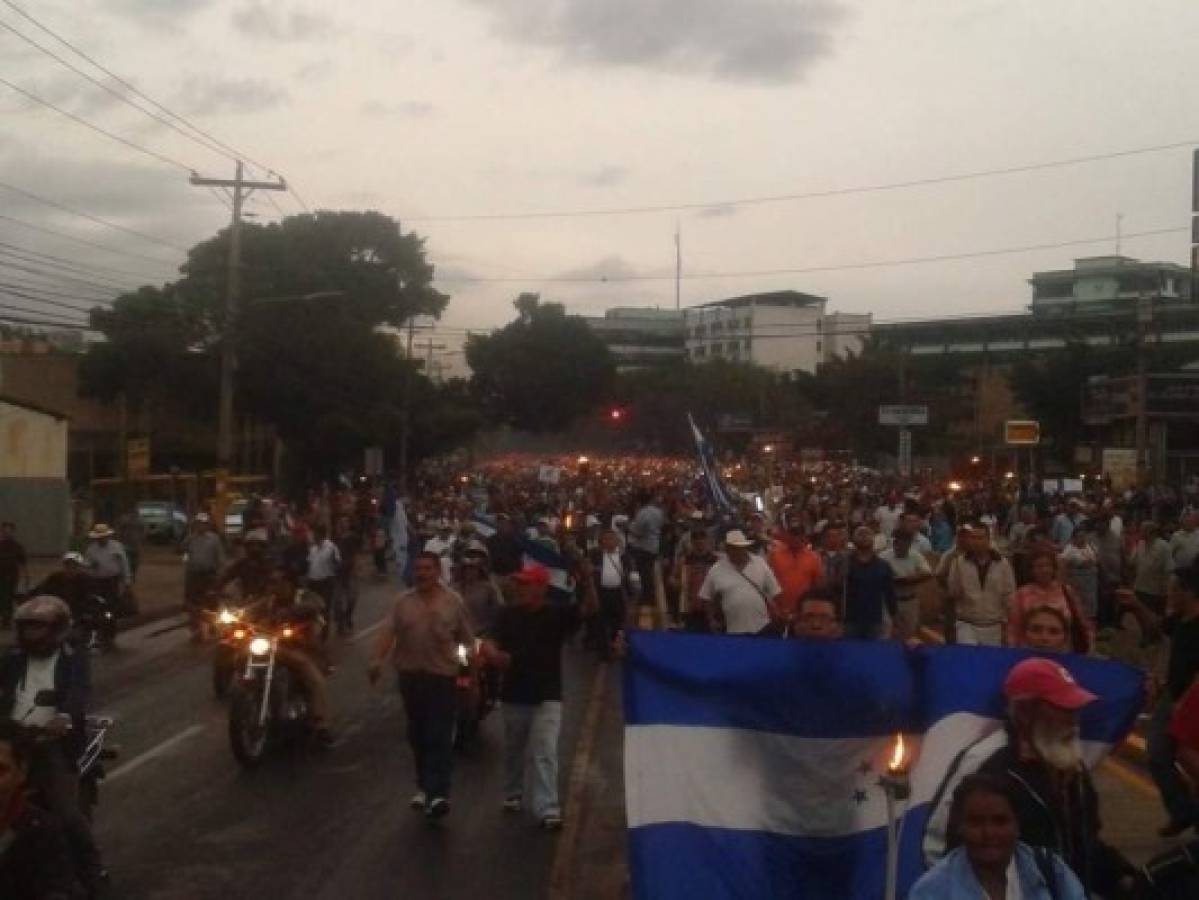 'Marcha de las Antorchas' vuelve a las calles