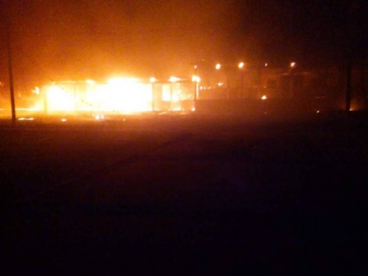 Voraz incendio consume parte del centro de menores en Jalteva