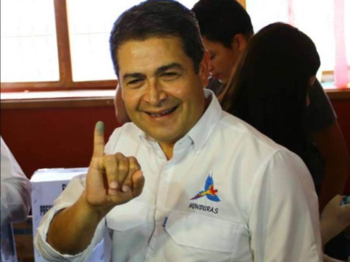 Presidente de Honduras pide acelerar proceso electoral para mermar la crisis en Venezuela