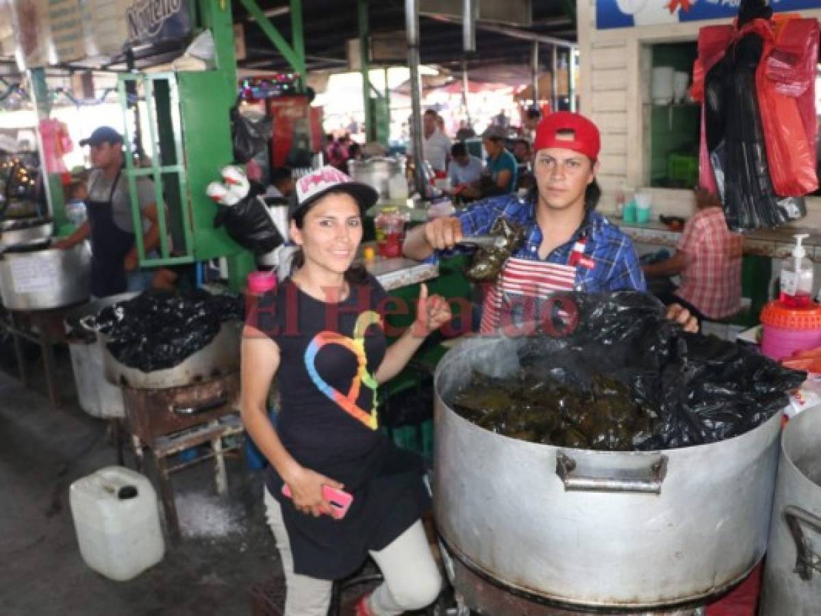 En el mercado del Agricultor y el Artesano se pueden encontrar tamales de Sabanagrande, San Matías y Tegucigalpa.