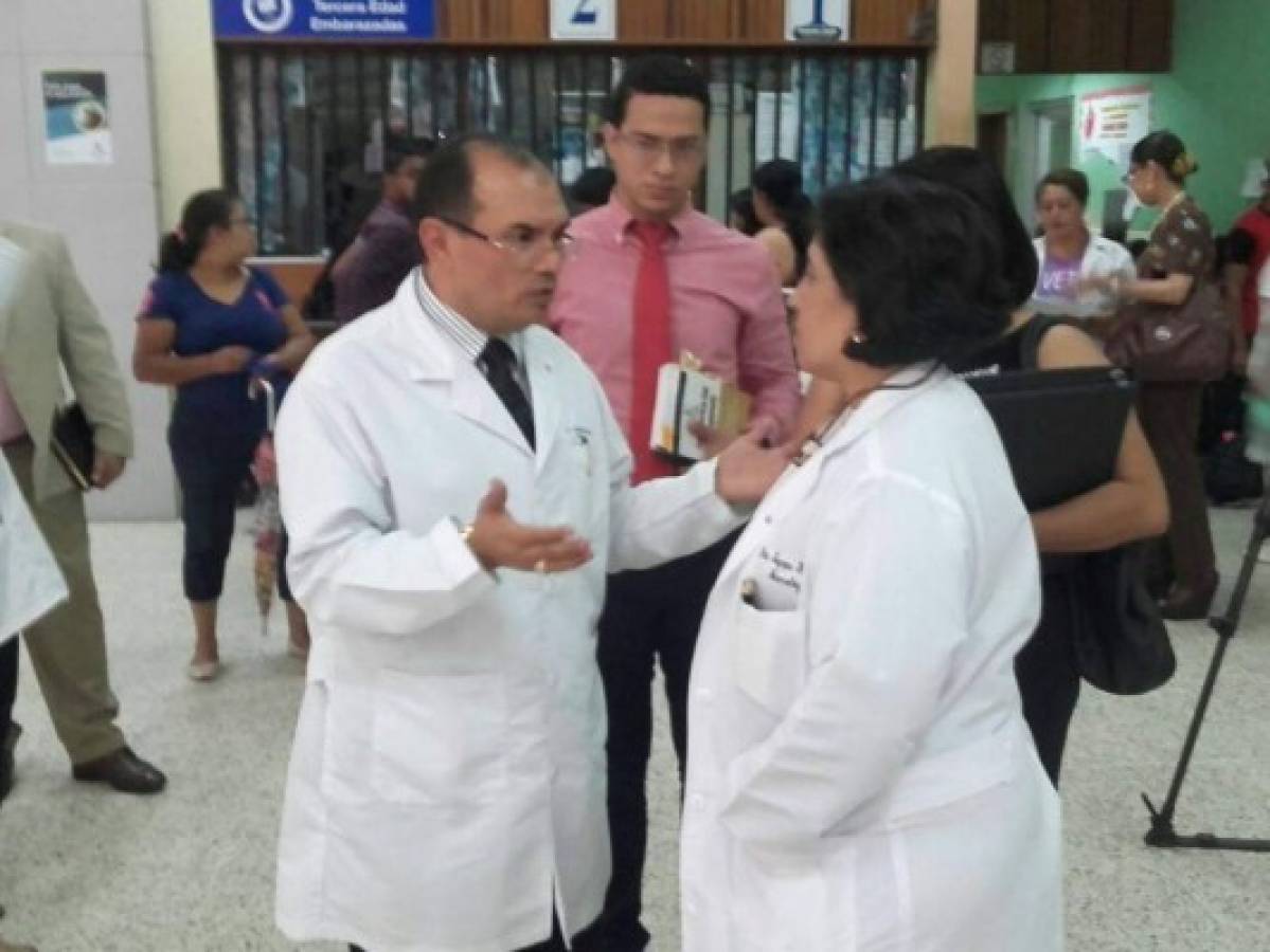 Gran polémica en el Hospital Escuela Universitario por suspensión del doctor Dennis Chirinos