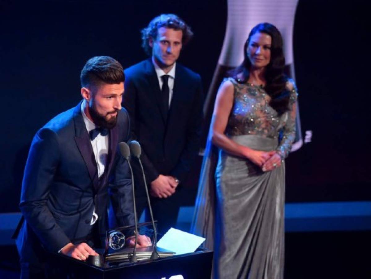 El francés Olivier Giroud gana premio Puskas-2017 a mejor gol del año