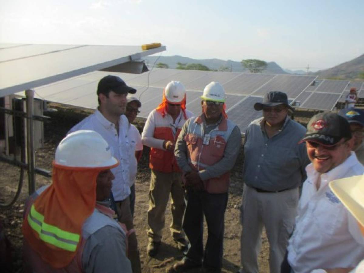 Revisan plantas de energía solar