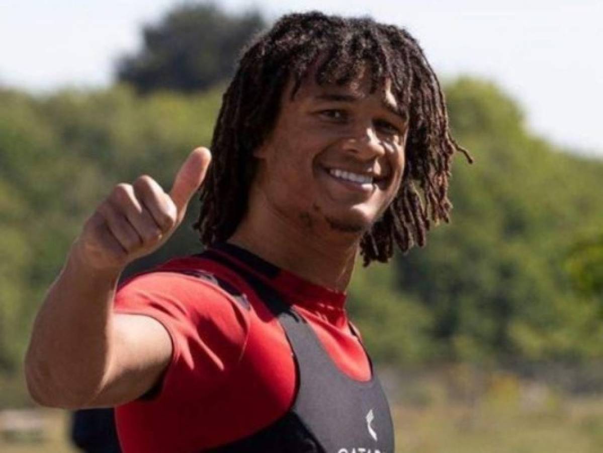 Manchester City ficha por 53.1 millones de dólares a Nathan Ake