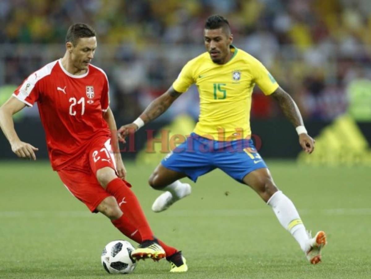 Paulinho y Silva coronan la victoria 2-0 de Brasil ante Serbia; en octavos se verán con México
