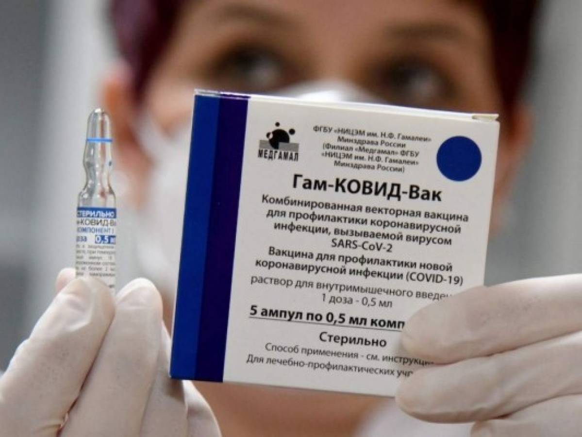 Guatemala anuncia compra de 16 millones de vacunas anticovid de Rusia