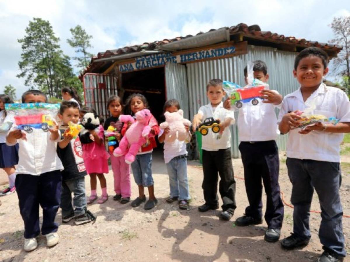 Dibujamos sonrisas en los niños de la capital