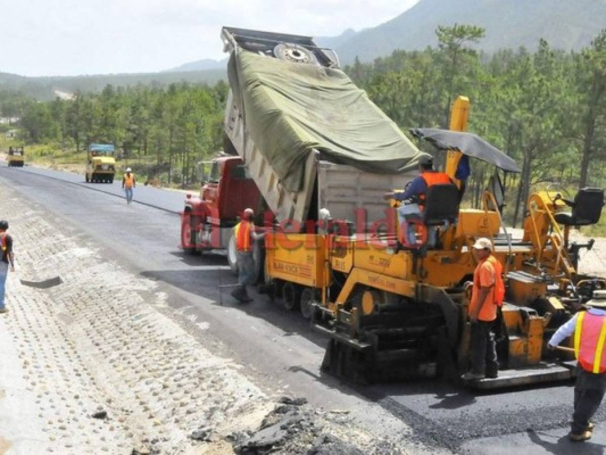 Unos 10,000 millones de lempiras están asegurados para carreteras