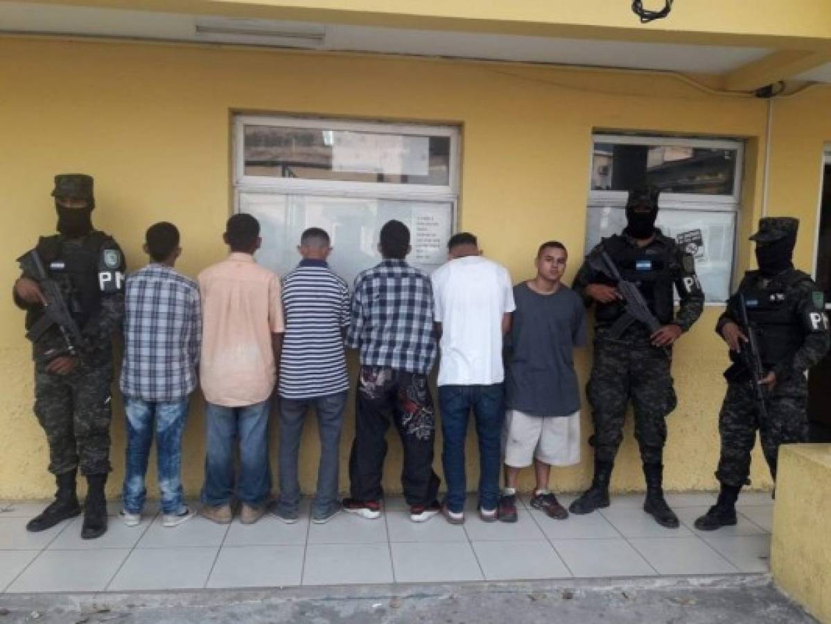 Capturan a seis presuntos pandilleros en un sector de Chamelecón