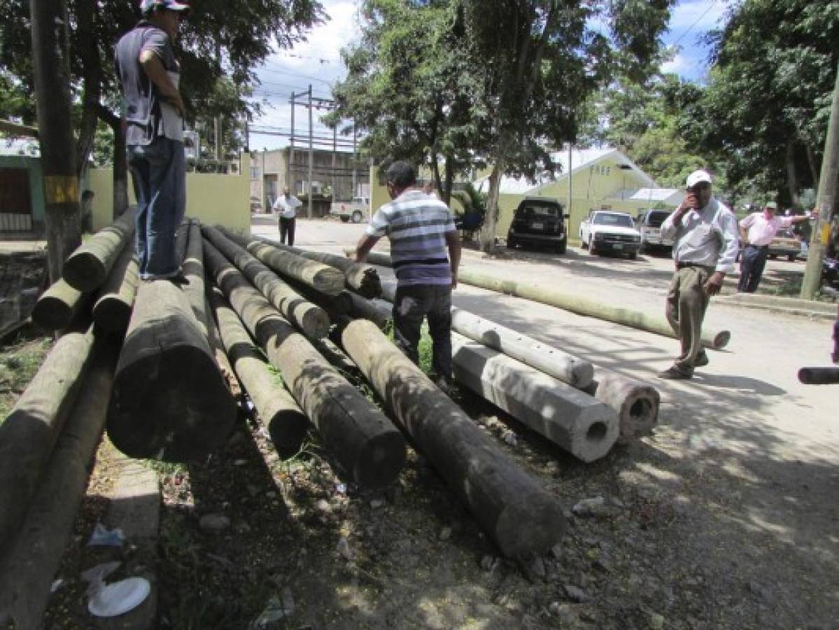 Extendidos apagones agobian a abonados del circuito Danlí