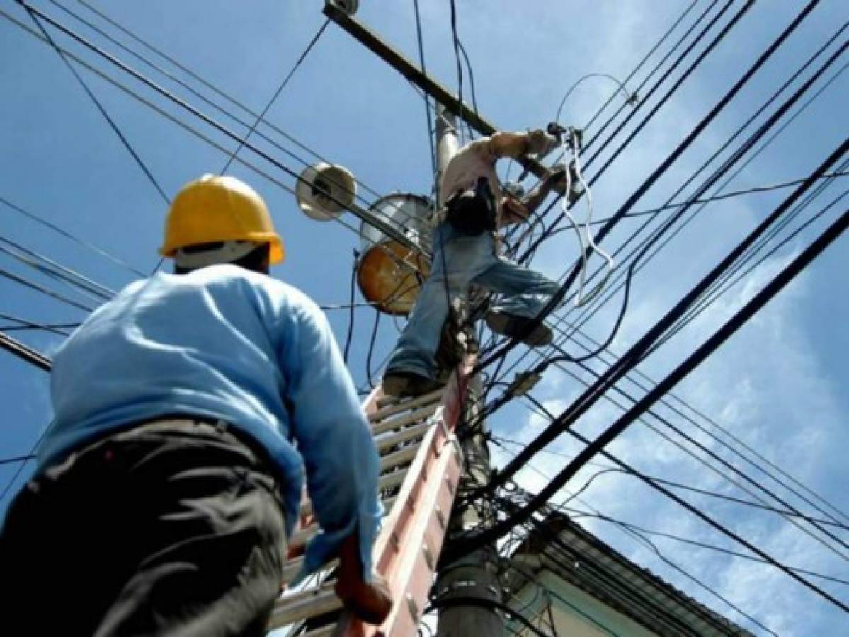 Varias colonias sin luz en la capital de Honduras