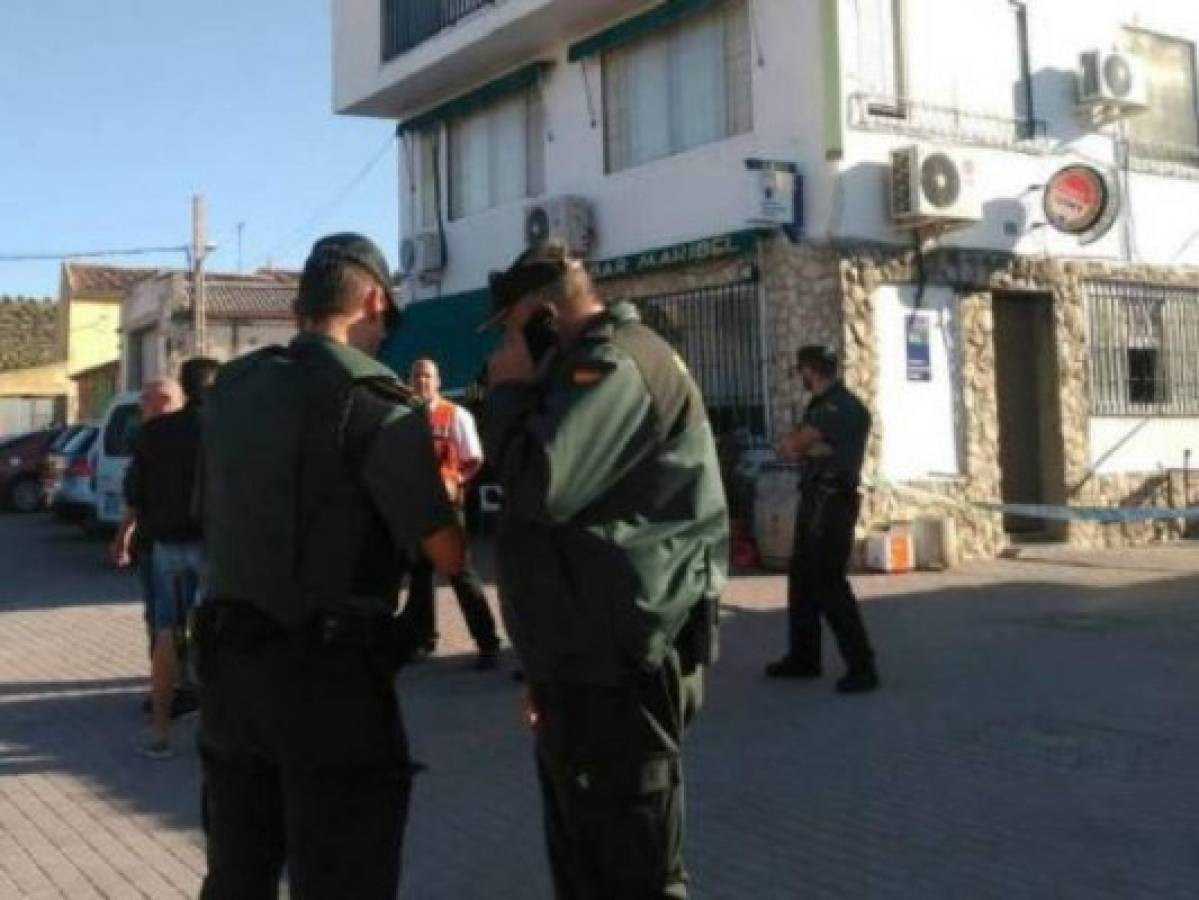 Un muerto y tres heridos deja tiroteo en un bar de Castrillo-Tejeriego, España