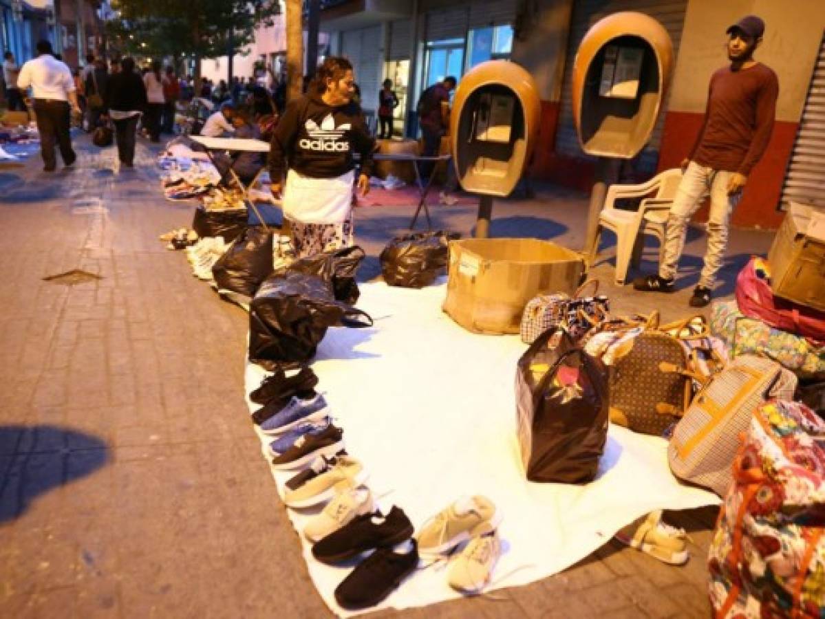 Desalojan a vendedores ambulantes del centro de la capital