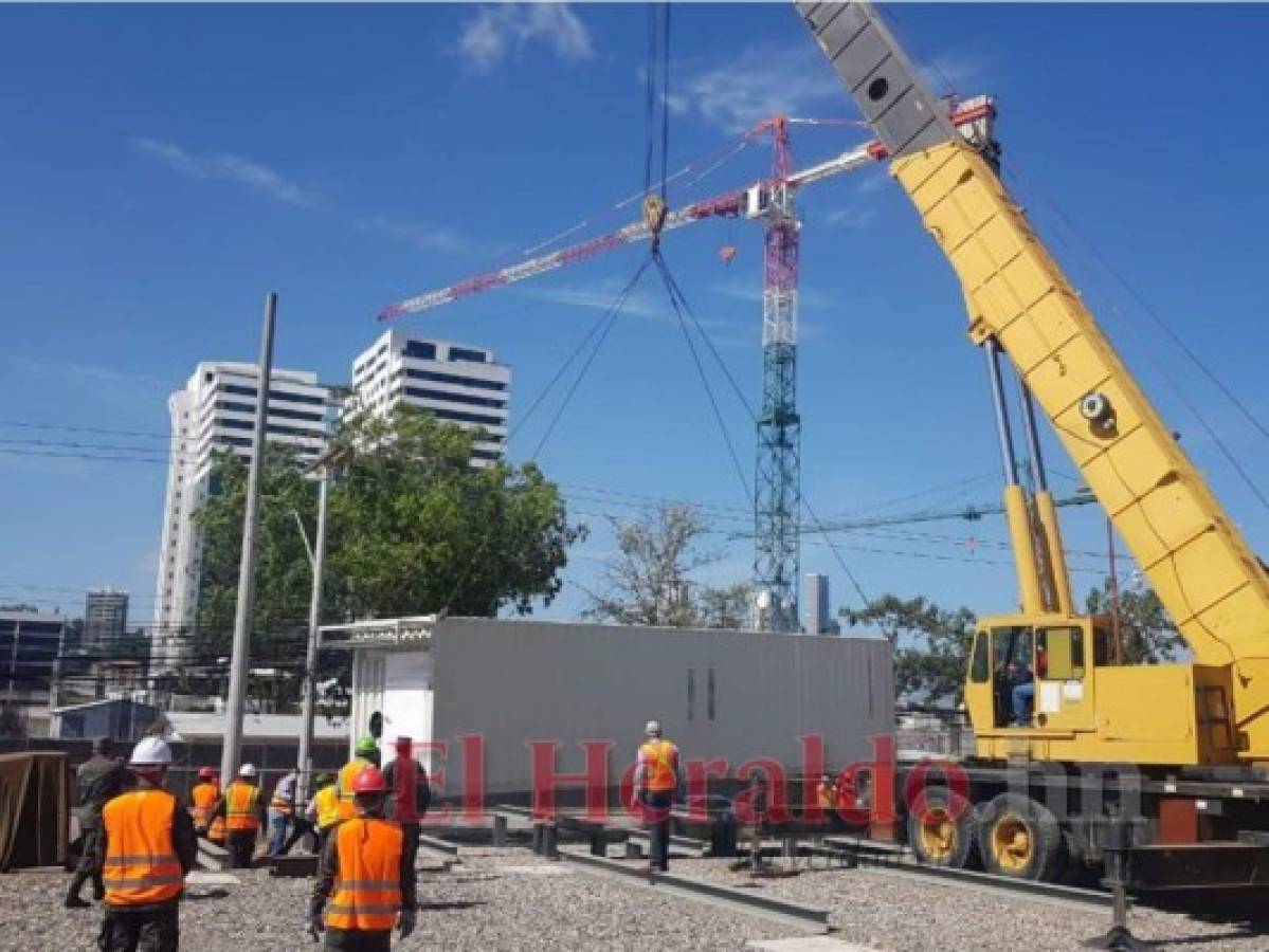 Honduras compró caro y recibe tarde los hospitales móviles