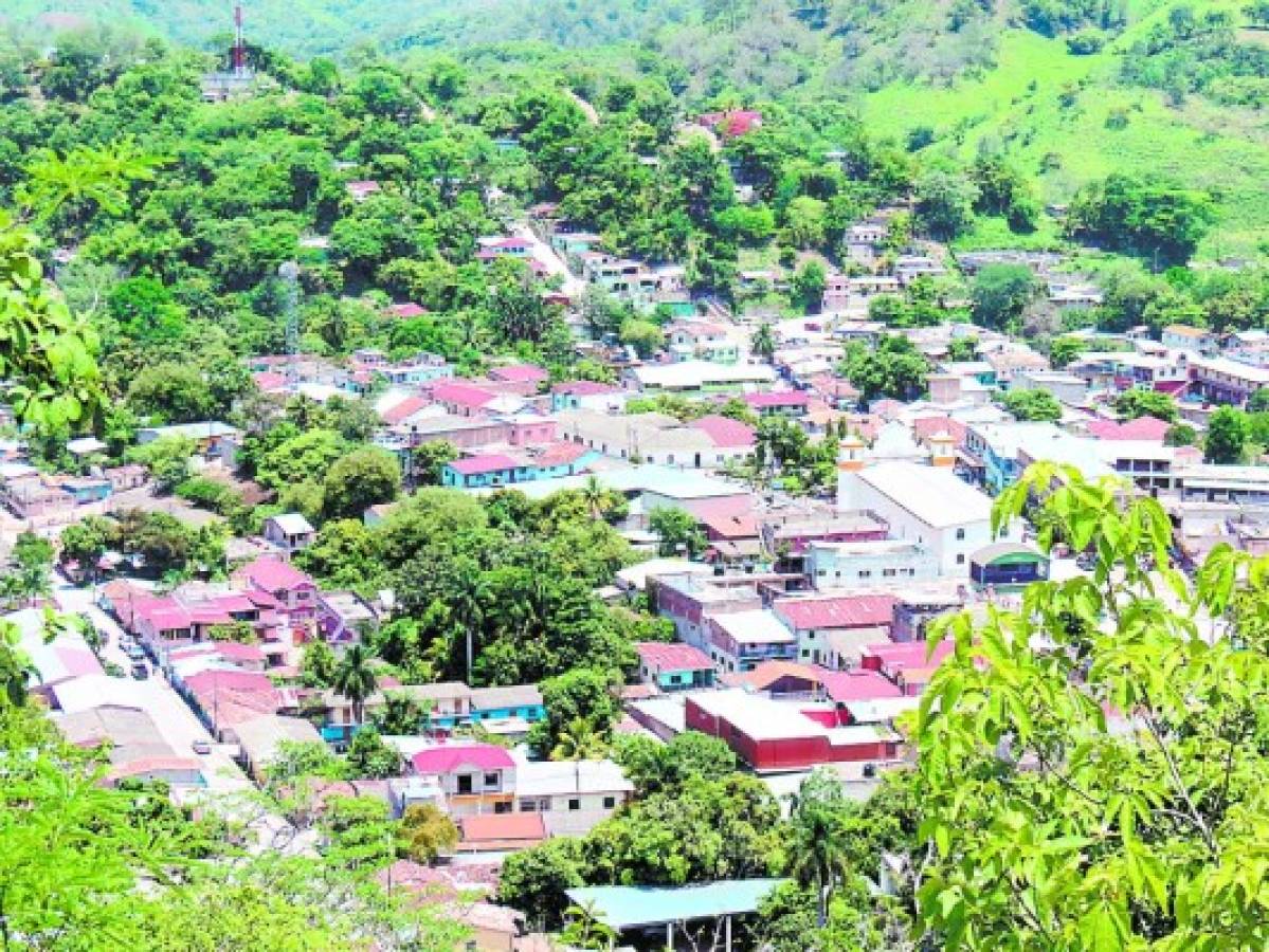 Agua contaminada consumen en aldeas de Comayagua