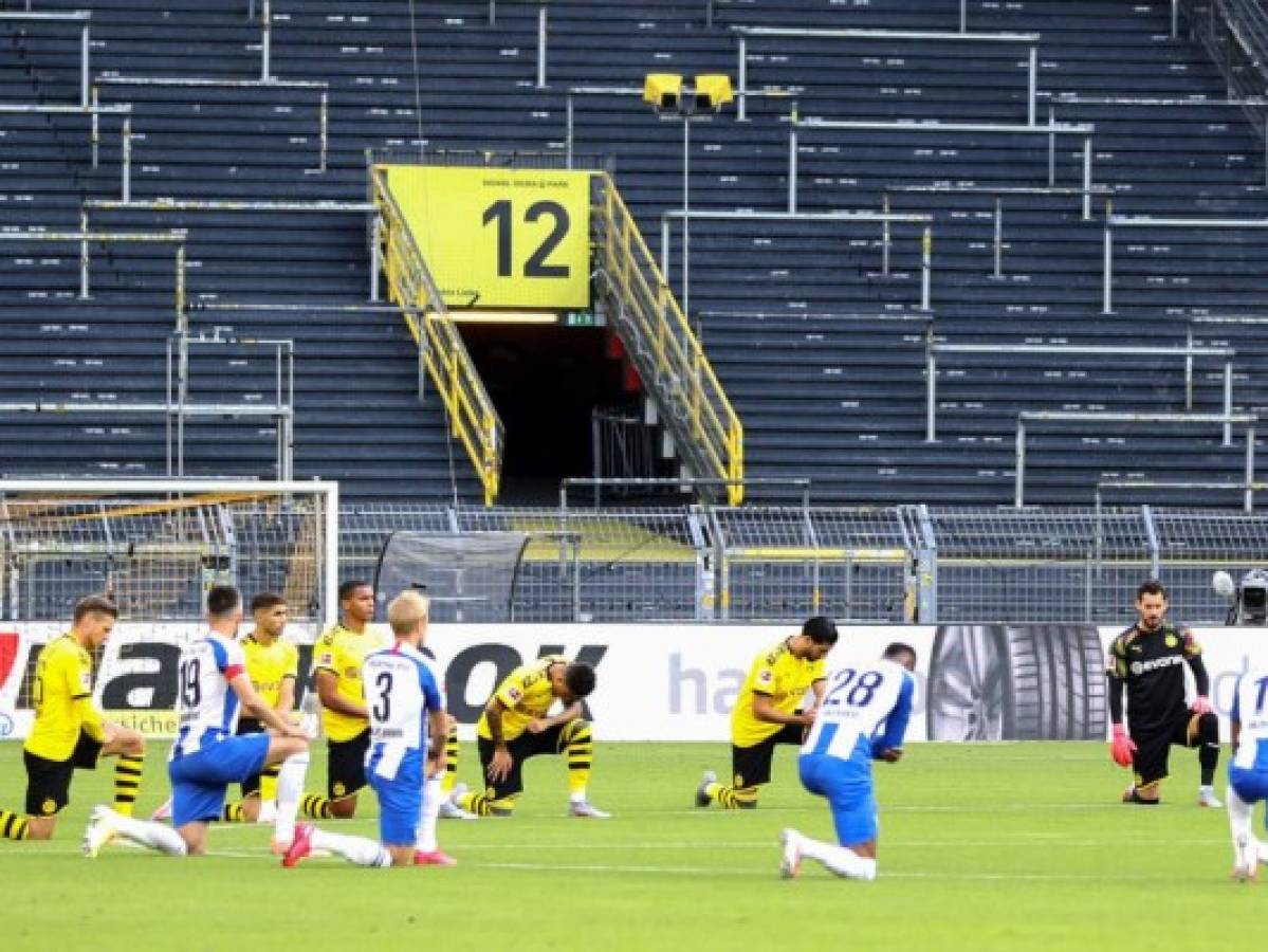 Nuevos homenajes a George Floyd en la Bundesliga