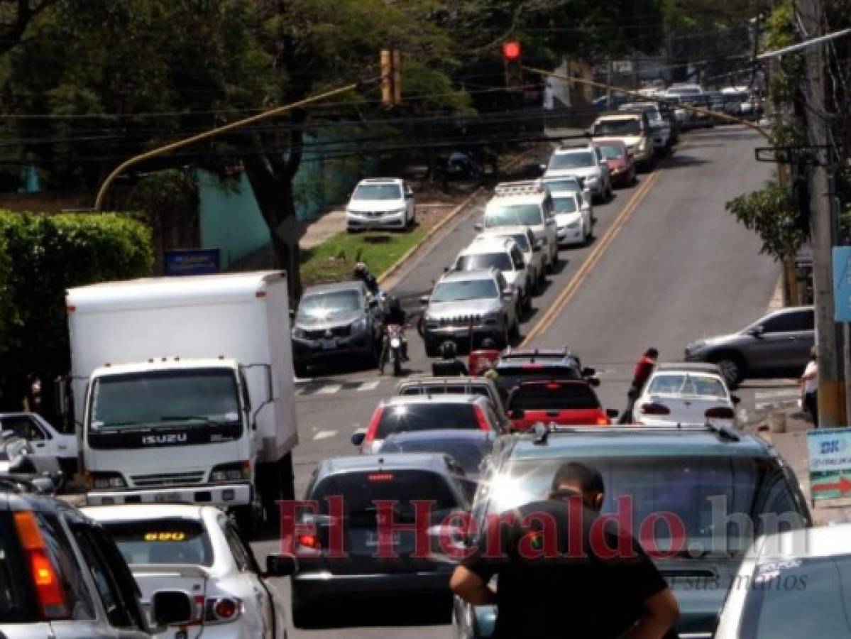 En dos años el parque vehicular aumentó un seis por ciento en la capital