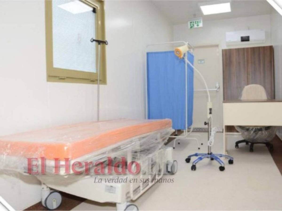 Más incongruencias: con 50 proveedores están armando hospitales móviles