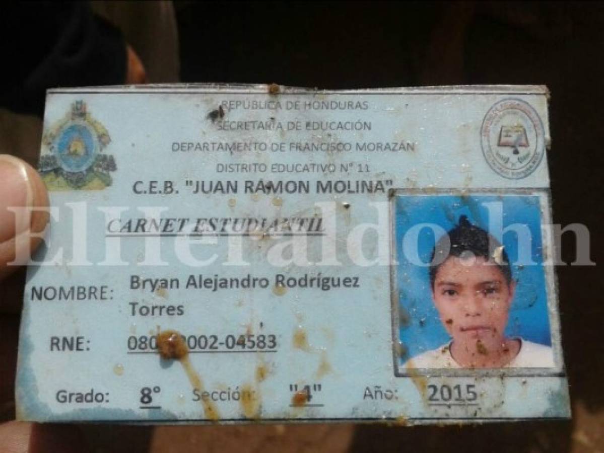 Este es el carné estudiantil del menor de 15 años asesinado en la capital de Honduras. (Fotos: Estalin Irías / EL HERALDO)