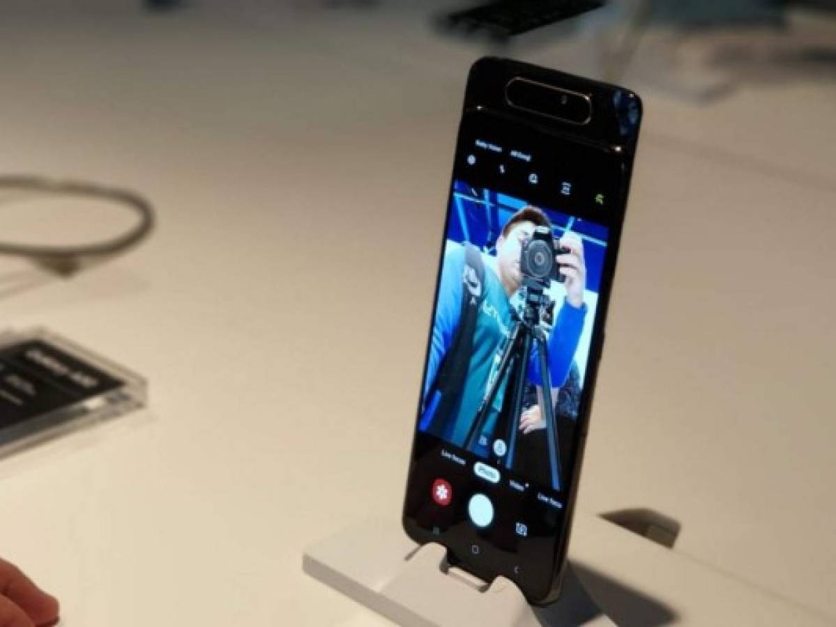 Samsung A80: El celular con cámara giratoria diseñado para la era del Live