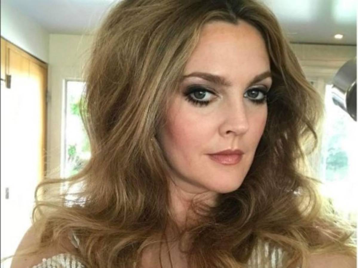 Actriz Drew Barrymore sufre grave accidente mientras filmaba una serie