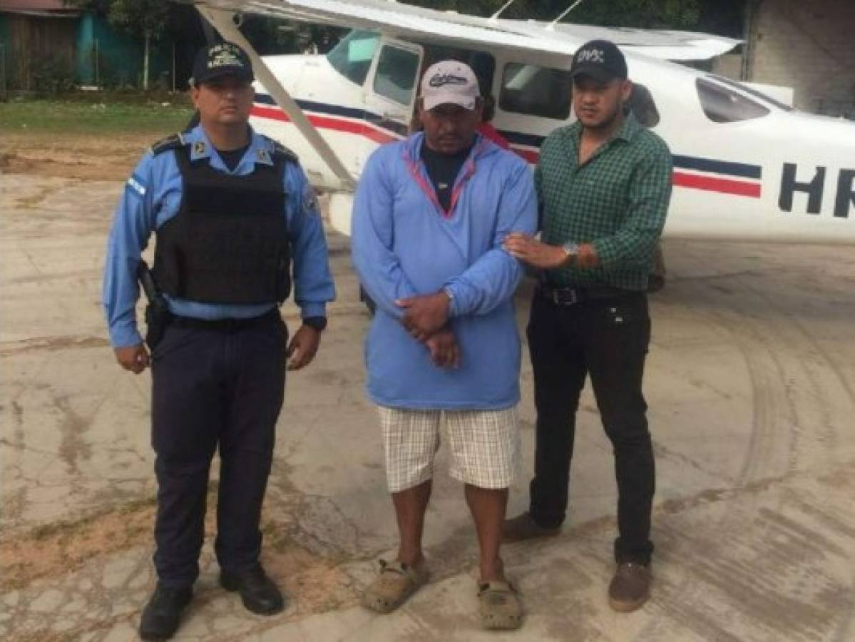 El detenido fue trasladado en helicóptero desde Puerto Lempira a La Ceiba.