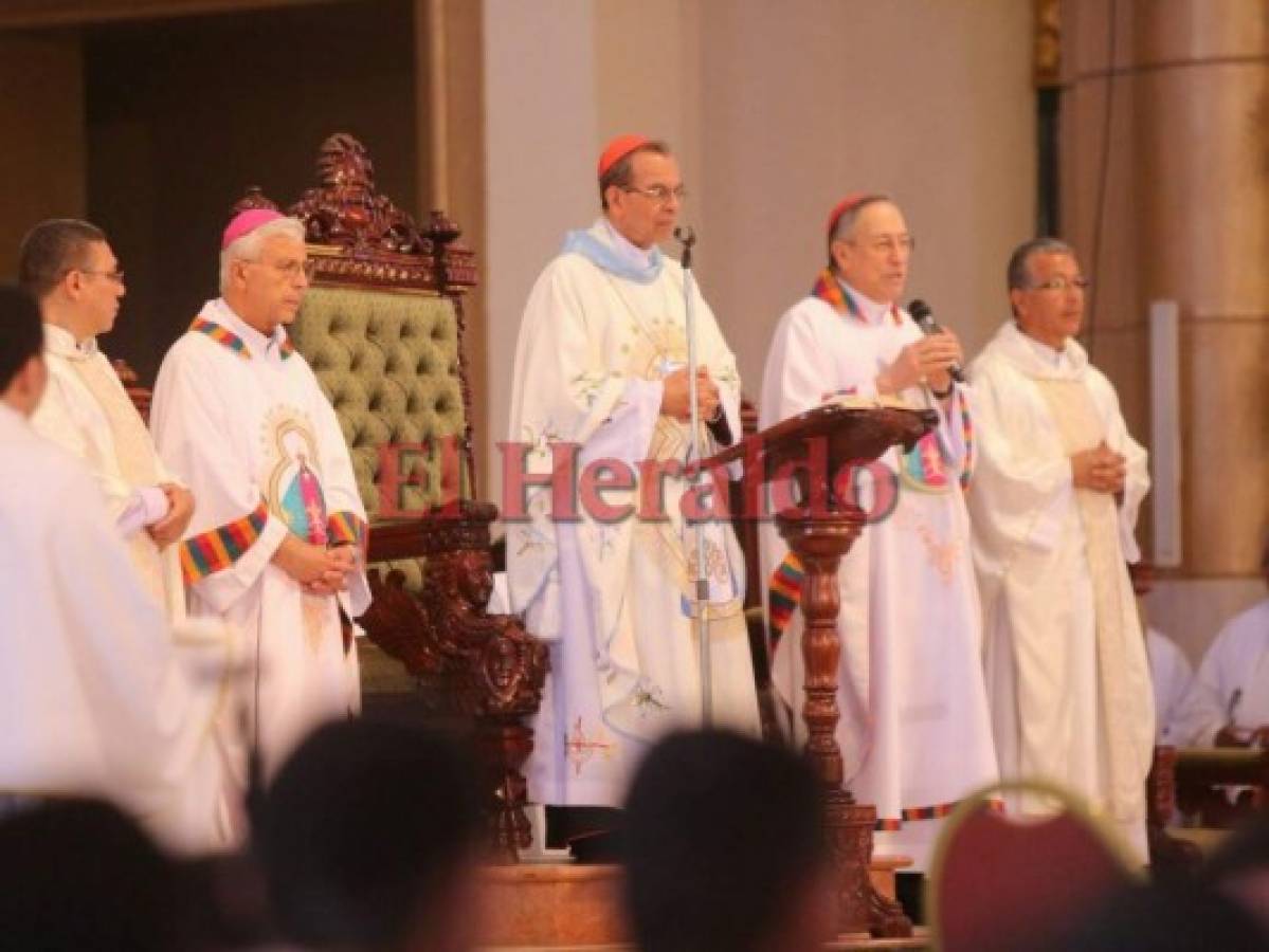 Cardenal salvadoreño Gregorio Rosa Chávez invita a hondureños a superar conflictos