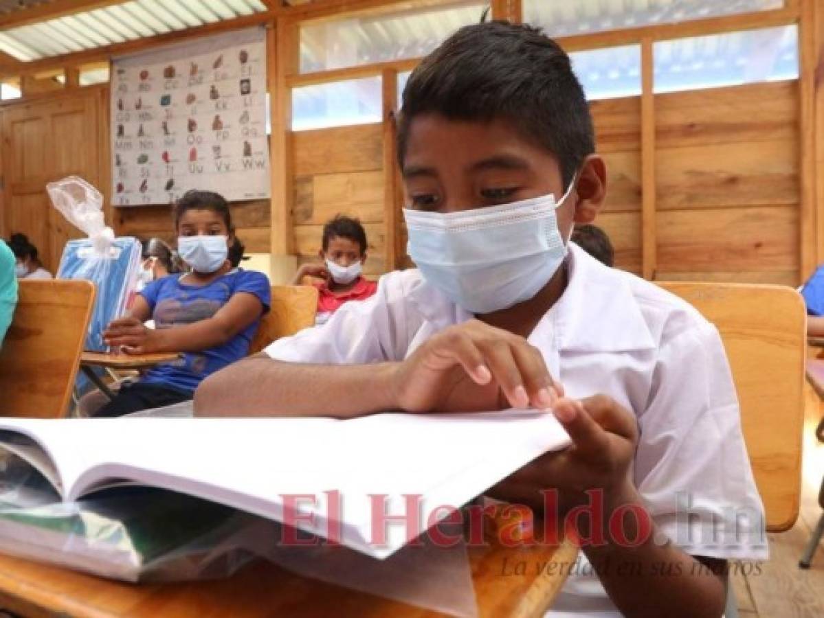 Retorno a las aulas de clase genera zozobra y más gasto a familias hondureñas