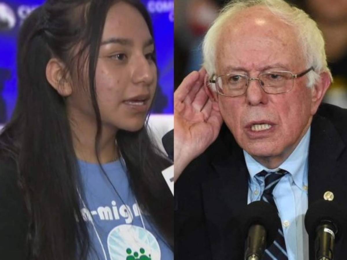 Candidato presidencial estadounidense Bernie Sanders le promete a hondureña extender el DACA