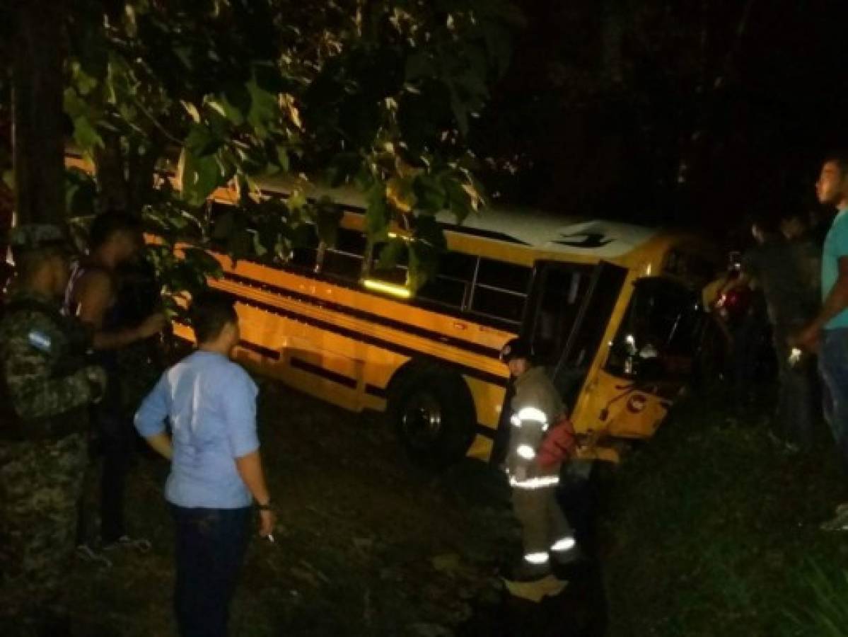 Accidente vehicular en Villanueva Cortés deja múltiples heridos