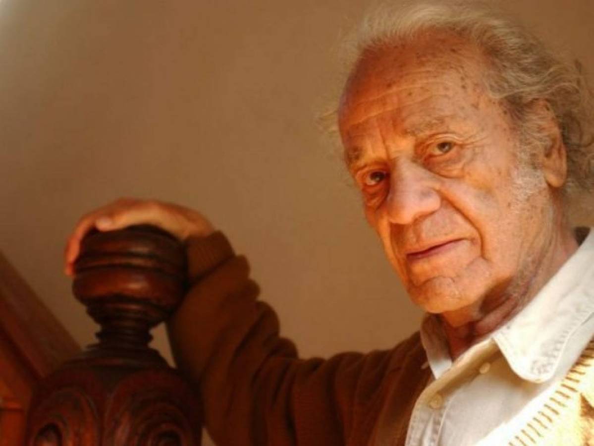 Muere el 'antipoeta' chileno Nicanor Parra a sus 103 años  