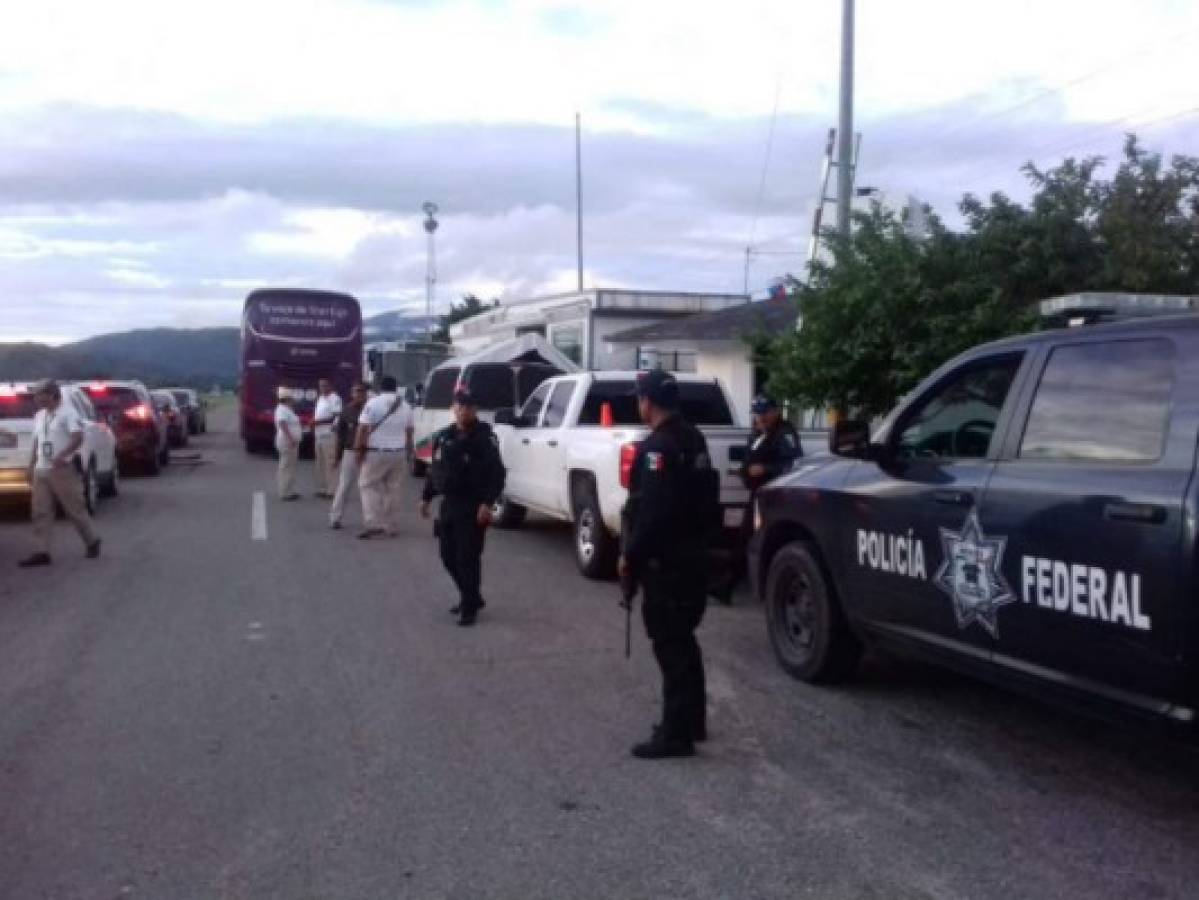 Blindan frontera sur de México para impedir ingreso de caravana de migrantes hondureños