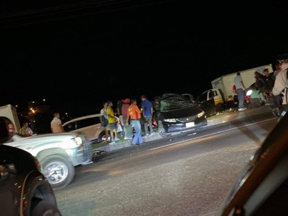 Tres personas heridas tras aparatoso accidente en anillo periférico