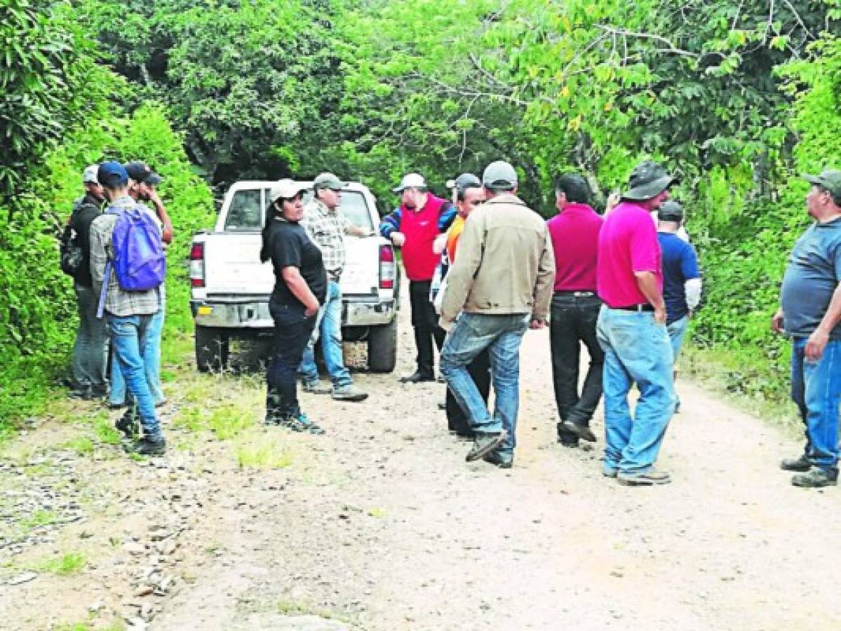 Vecinos buscan a sacerdote de la ciudad de Danlí