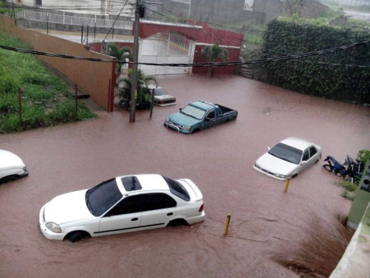 Fuerte tormenta causa estragos en colonias de la capital de Honduras