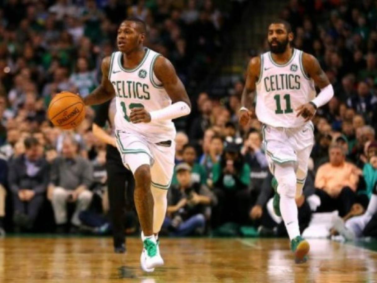 Fanático de los Boston Celtics fue velado sentado en un sillón viendo un partido