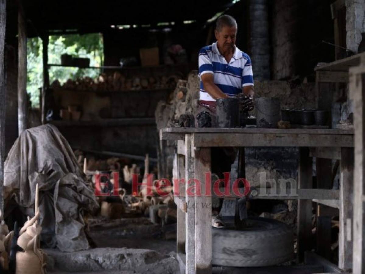 Honduras: Alfareros retoman el molde en Ojojona